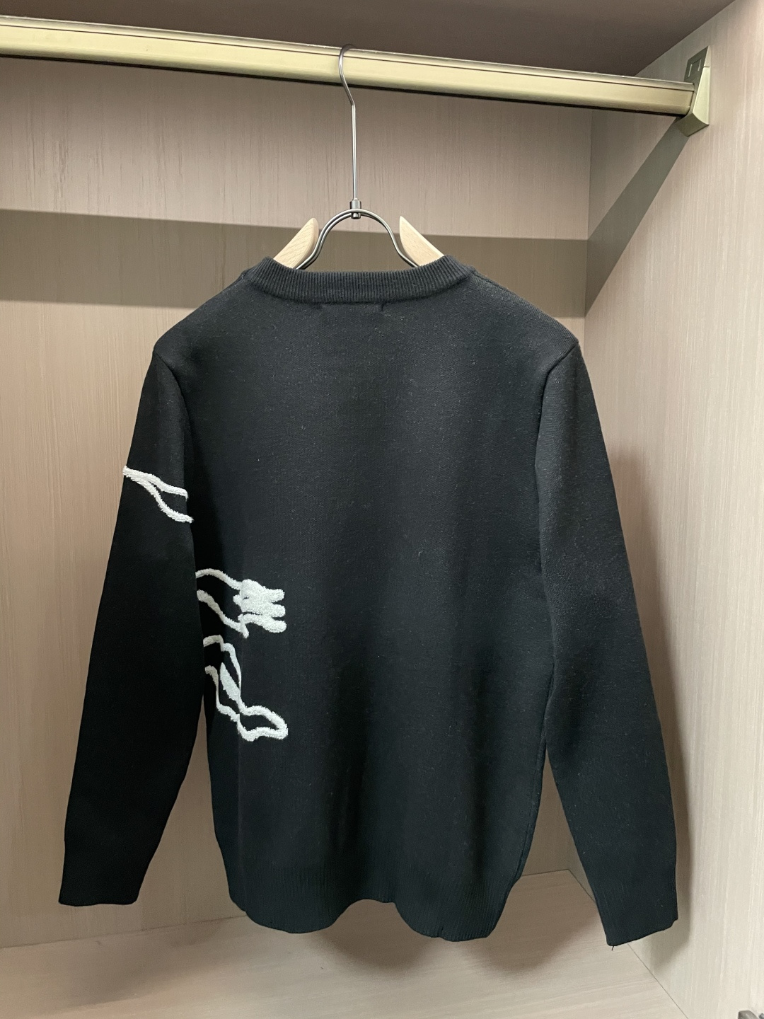 Bur 重磅推荐！2025aw秋冬新款 专柜同步 时尚经典针织衫 秋冬必备款 采用针织衫加厚毛衣，精致简