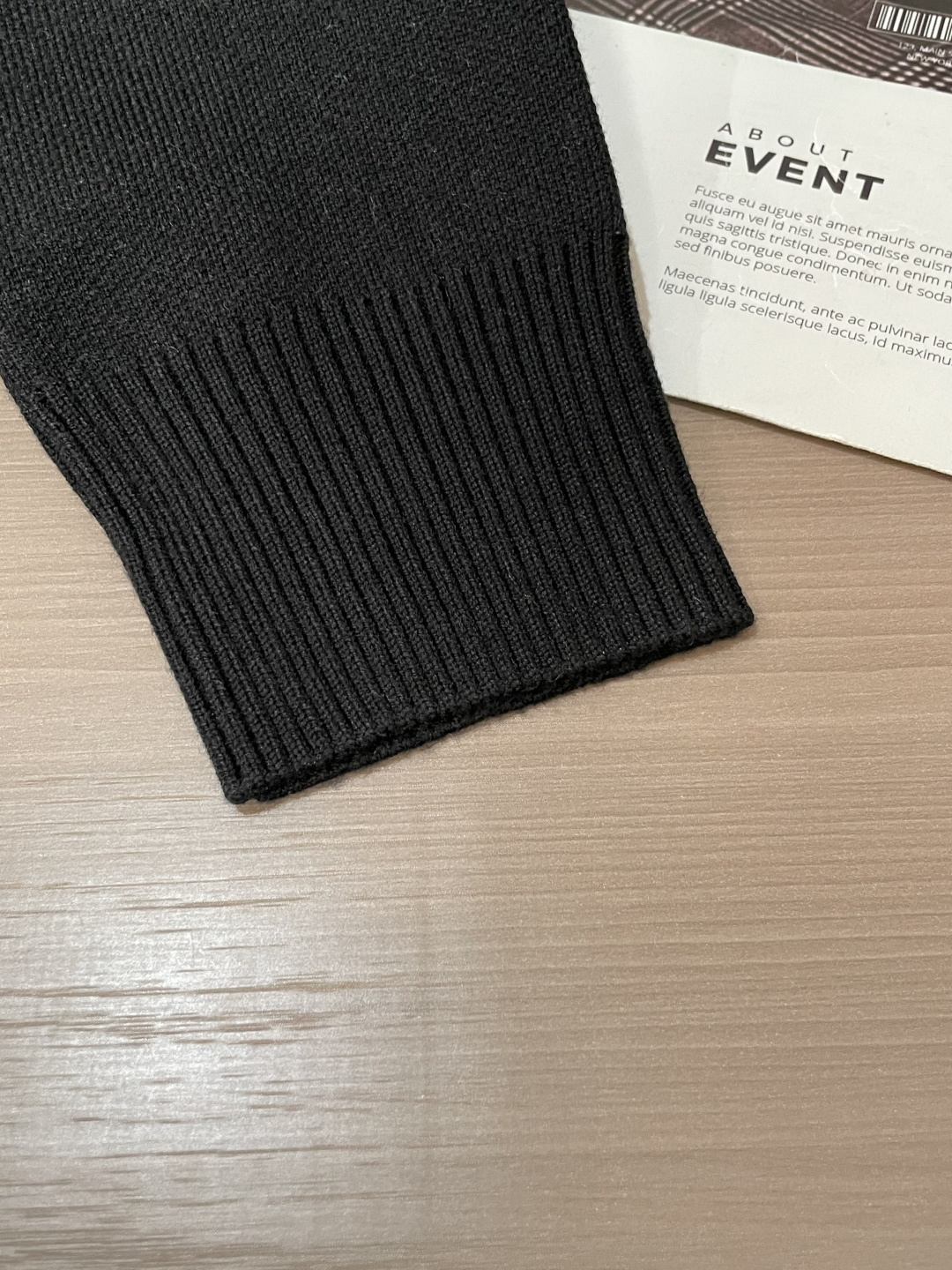 Bur 重磅推荐！2025aw秋冬新款 专柜同步 时尚经典针织衫 秋冬必备款 采用针织衫加厚毛衣，精致简