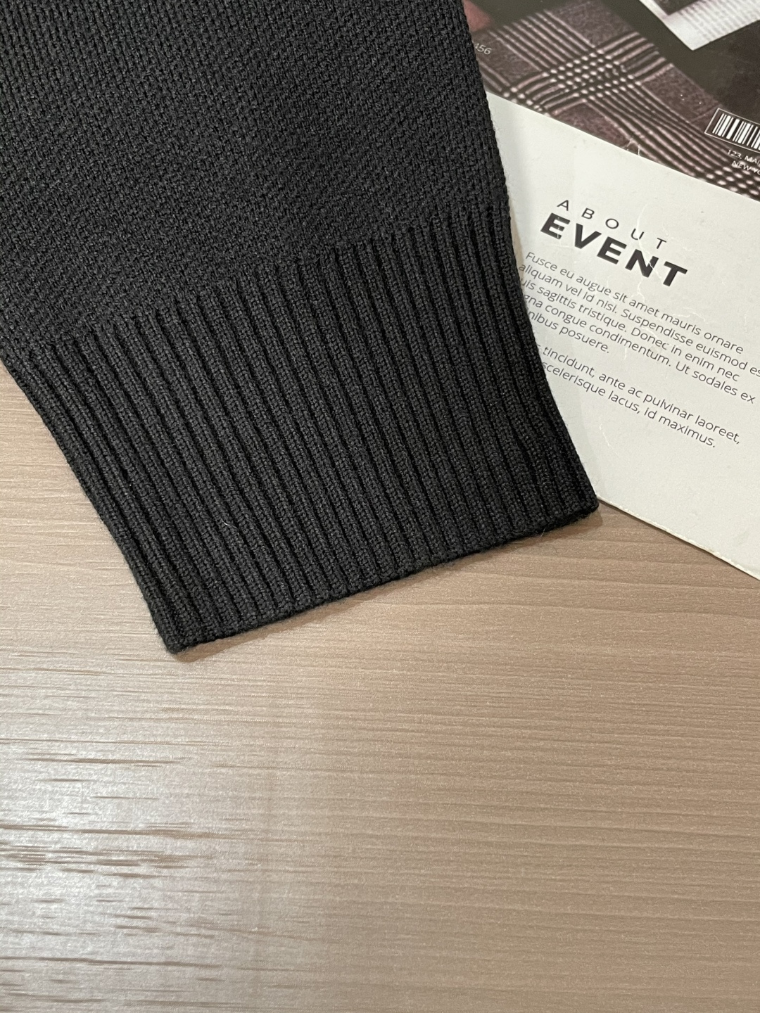 Dior 重磅推荐！2025aw秋冬新款 专柜同步 时尚经典针织衫 秋冬必备款 采用针织衫加厚毛衣，精致