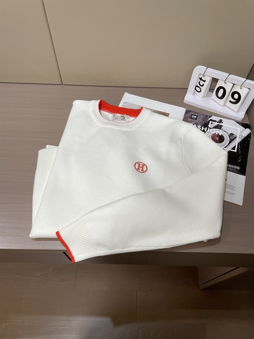 爱🐎仕 重磅推荐！2025aw秋冬新款 专柜同步 时尚经典针织衫 秋冬必备款 采用针织衫加厚毛衣，精致简