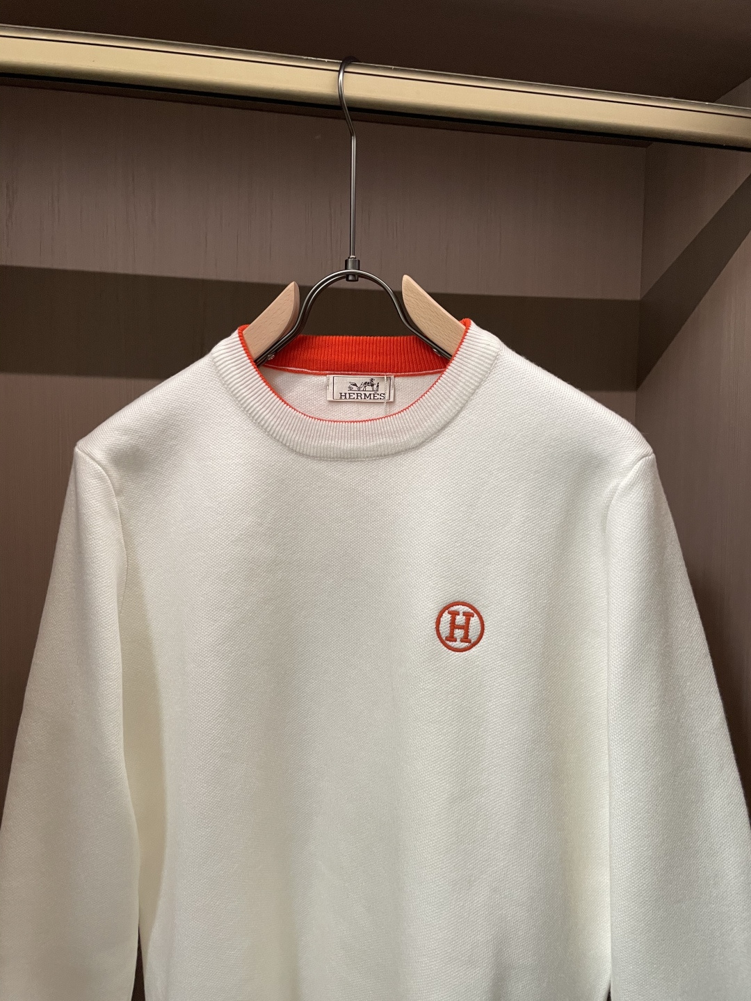 爱🐎仕 重磅推荐！2025aw秋冬新款 专柜同步 时尚经典针织衫 秋冬必备款 采用针织衫加厚毛衣，精致简