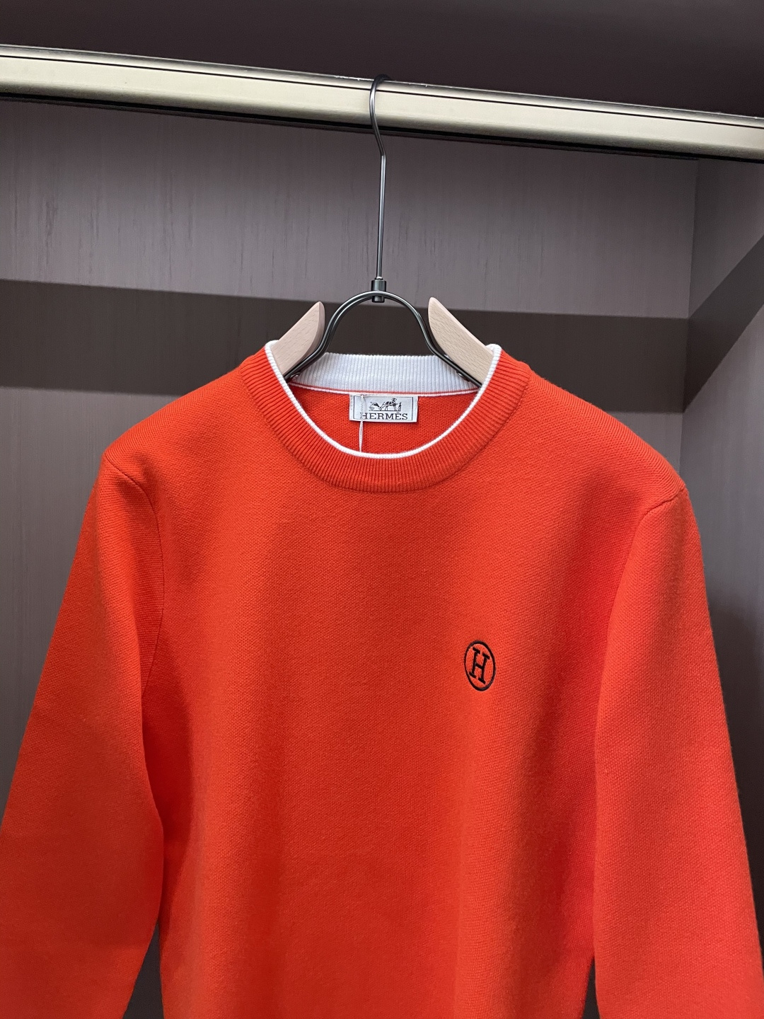 爱🐎仕 重磅推荐！2025aw秋冬新款 专柜同步 时尚经典针织衫 秋冬必备款 采用针织衫加厚毛衣，精致简