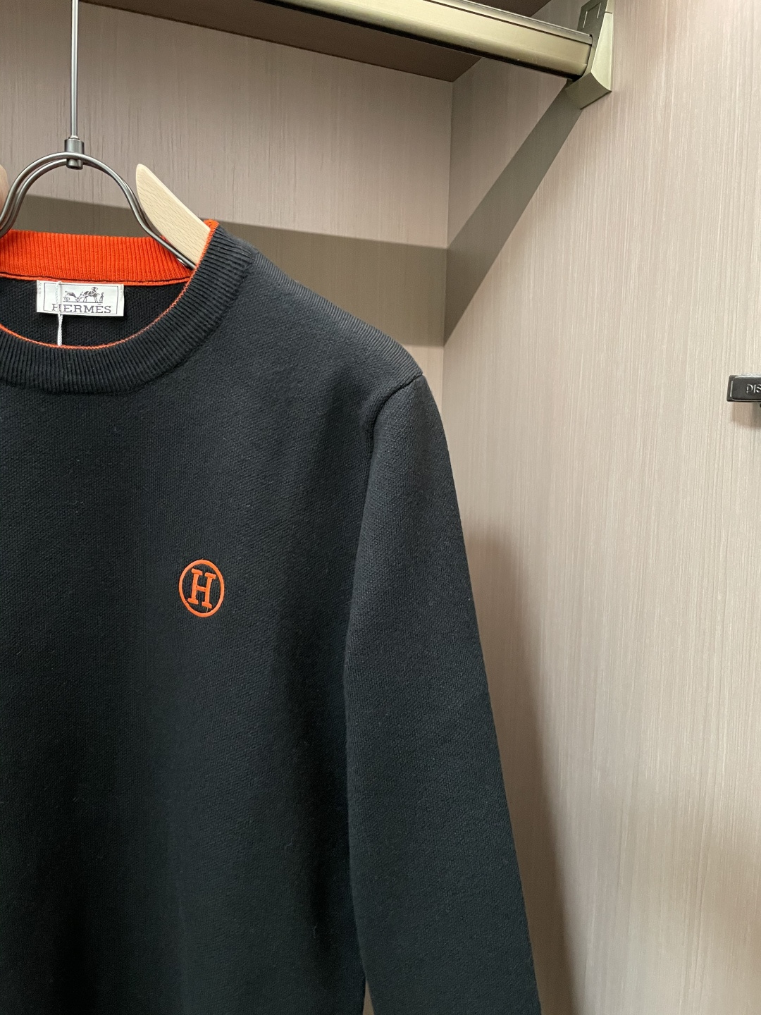 爱🐎仕 重磅推荐！2025aw秋冬新款 专柜同步 时尚经典针织衫 秋冬必备款 采用针织衫加厚毛衣，精致简