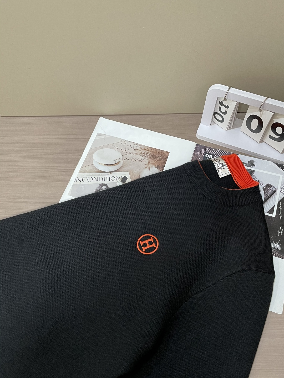 爱🐎仕 重磅推荐！2025aw秋冬新款 专柜同步 时尚经典针织衫 秋冬必备款 采用针织衫加厚毛衣，精致简