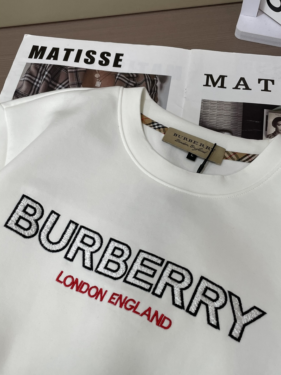 Bur 圆领套头卫衣；经典套头男女同款，简约大气系列单品，低调奢华大气百搭款！卫衣选用客供100%高克重