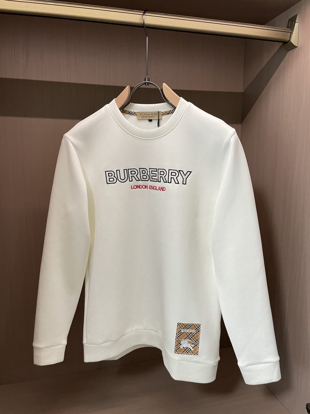 Bur 圆领套头卫衣；经典套头男女同款，简约大气系列单品，低调奢华大气百搭款！卫衣选用客供100%高克重