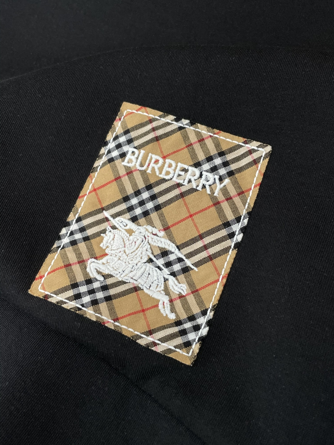 Bur 圆领套头卫衣；经典套头男女同款，简约大气系列单品，低调奢华大气百搭款！卫衣选用客供100%高克重