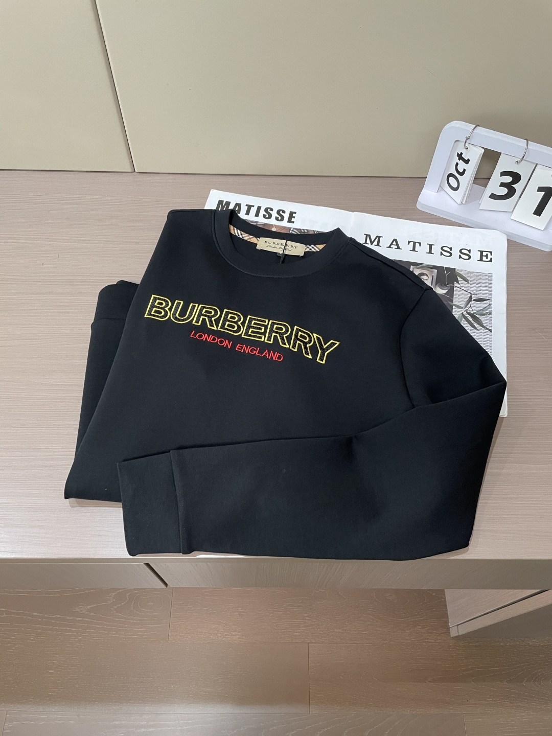 Bur 圆领套头卫衣；经典套头男女同款，简约大气系列单品，低调奢华大气百搭款！卫衣选用客供100%高克重