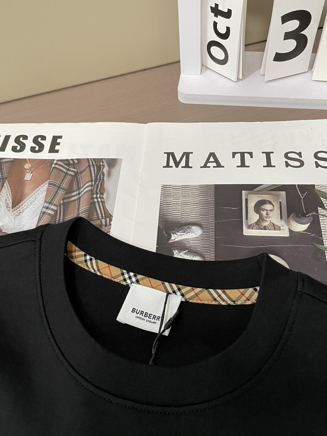 Bur 圆领套头卫衣；经典套头男女同款，简约大气系列单品，低调奢华大气百搭款！卫衣选用客供100%高克重