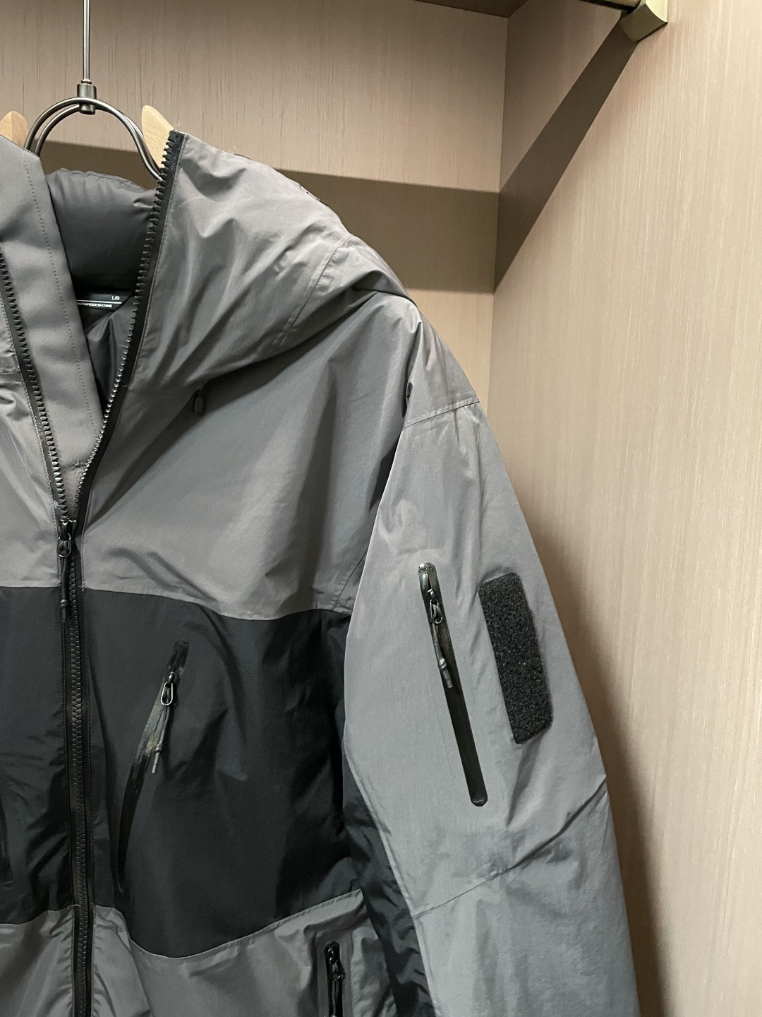 Arc'teryx（始祖鸟）System_A「跃冬揽石」主题连帽羽绒服 雪季城野机能款作为System_