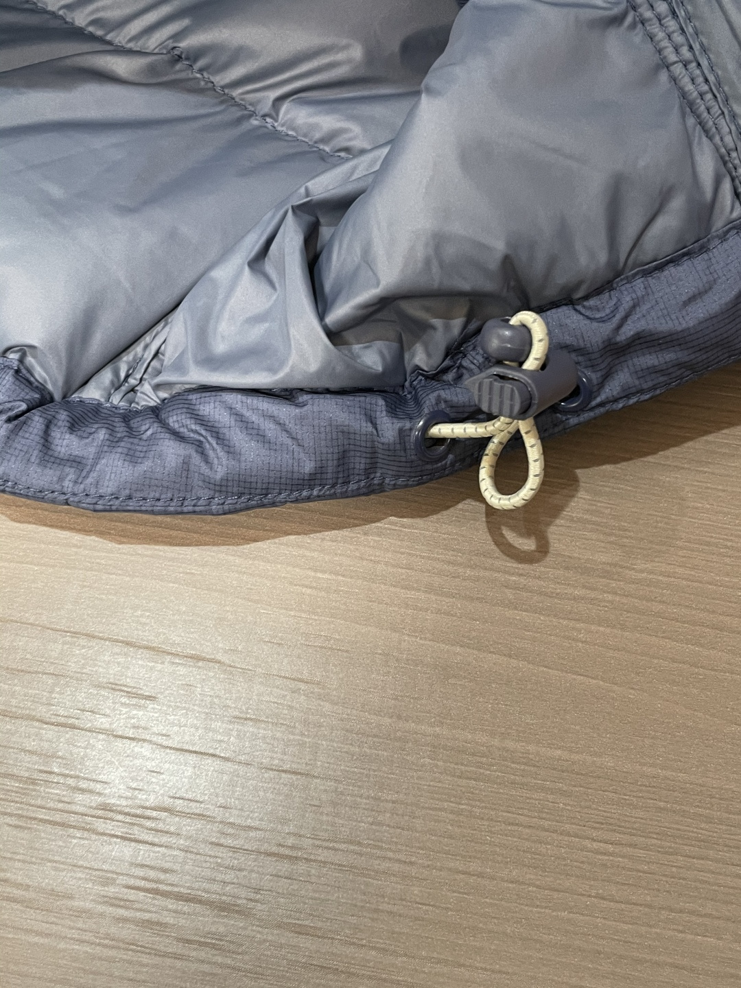 Arc'teryx（始祖鸟）Cerium系列轻量连帽羽绒服 轻暖多场景款Cerium系列是始祖鸟主打“轻