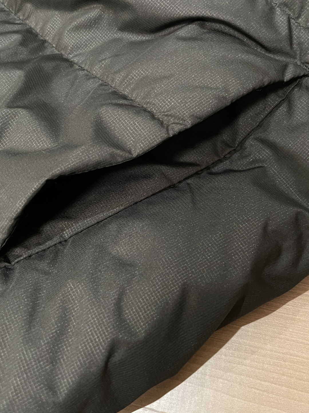 Arc'teryx（始祖鸟）Cerium系列轻量连帽羽绒服 轻暖多场景款Cerium系列是始祖鸟主打“轻