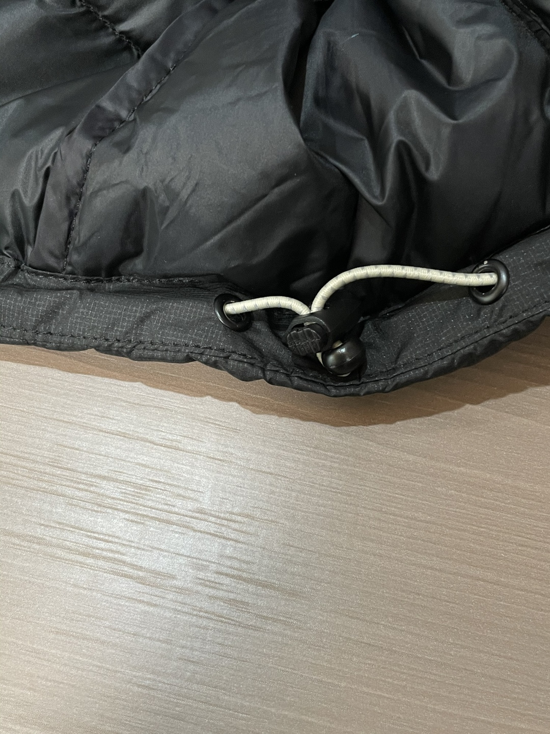 Arc'teryx（始祖鸟）Cerium系列轻量连帽羽绒服 轻暖多场景款Cerium系列是始祖鸟主打“轻