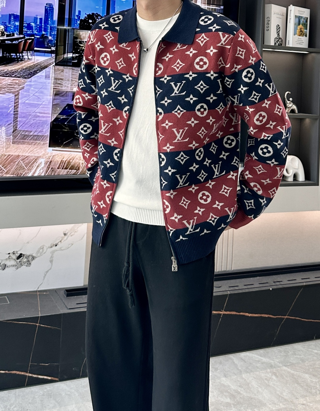 Dior 爆款 2025秋冬 高级定制 都市风十足 加厚款开衫毛衣。 采用进口羊毛混纺面料 柔软细腻 男