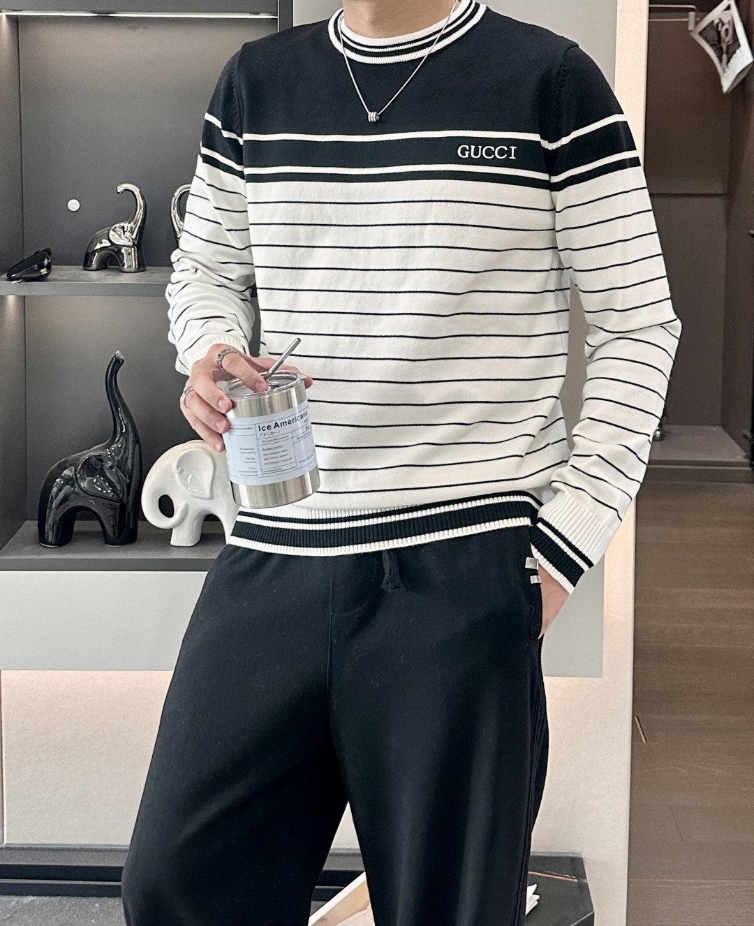 Gucc 重磅推荐！2025aw秋冬新款 专柜同步 时尚经典针织衫 秋冬必备款 采用针织衫加厚毛衣，精致