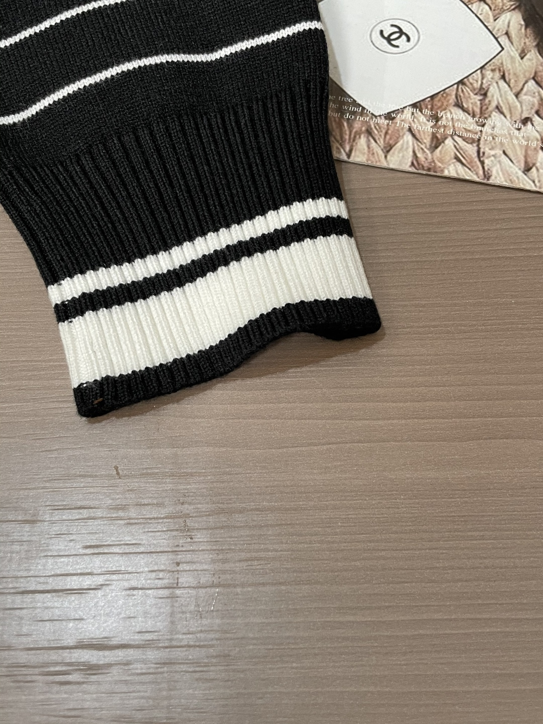 Gucc 重磅推荐！2025aw秋冬新款 专柜同步 时尚经典针织衫 秋冬必备款 采用针织衫加厚毛衣，精致