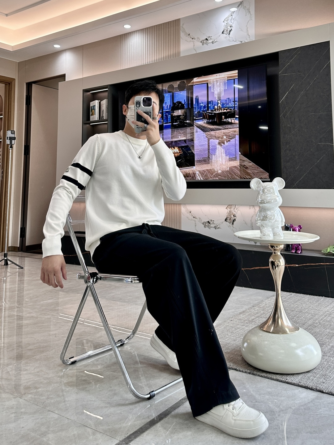 蒙口 重磅推荐！2025aw秋冬新款 专柜同步 时尚经典针织衫 秋冬必备款 采用针织衫加厚毛衣，精致简洁