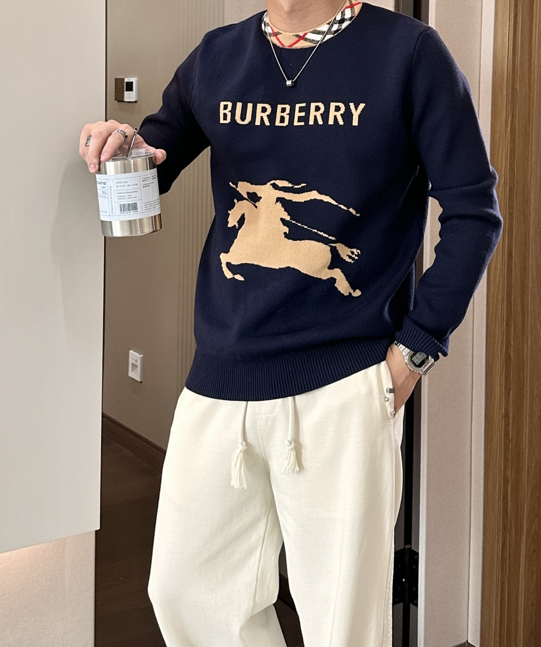 BUR 重磅推荐！2025aw秋冬新款 专柜同步 时尚经典针织衫 秋冬必备款 采用针织衫加厚毛衣，精致简