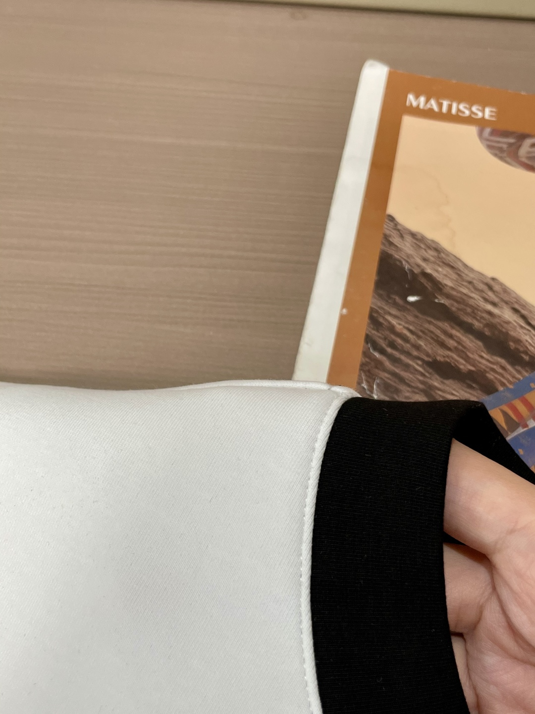 Dior 圆领套头卫衣；经典套头男女同款，简约大气系列单品，低调奢华大气百搭款！卫衣选用客供100%高克