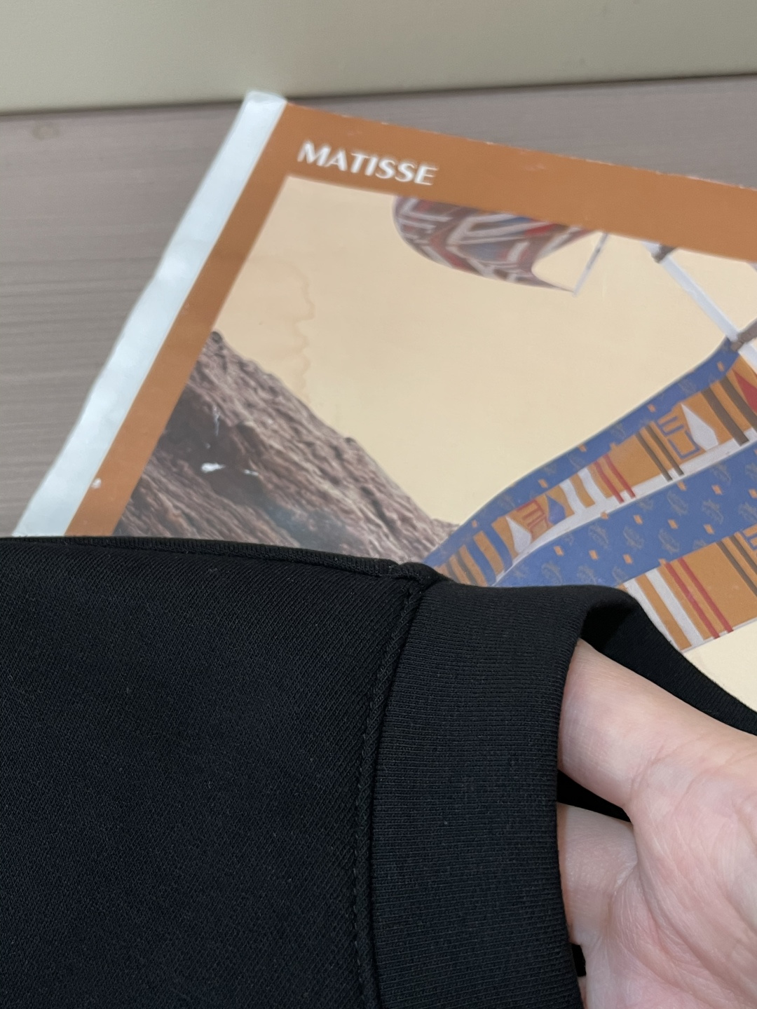 Dior 圆领套头卫衣；经典套头男女同款，简约大气系列单品，低调奢华大气百搭款！卫衣选用客供100%高克