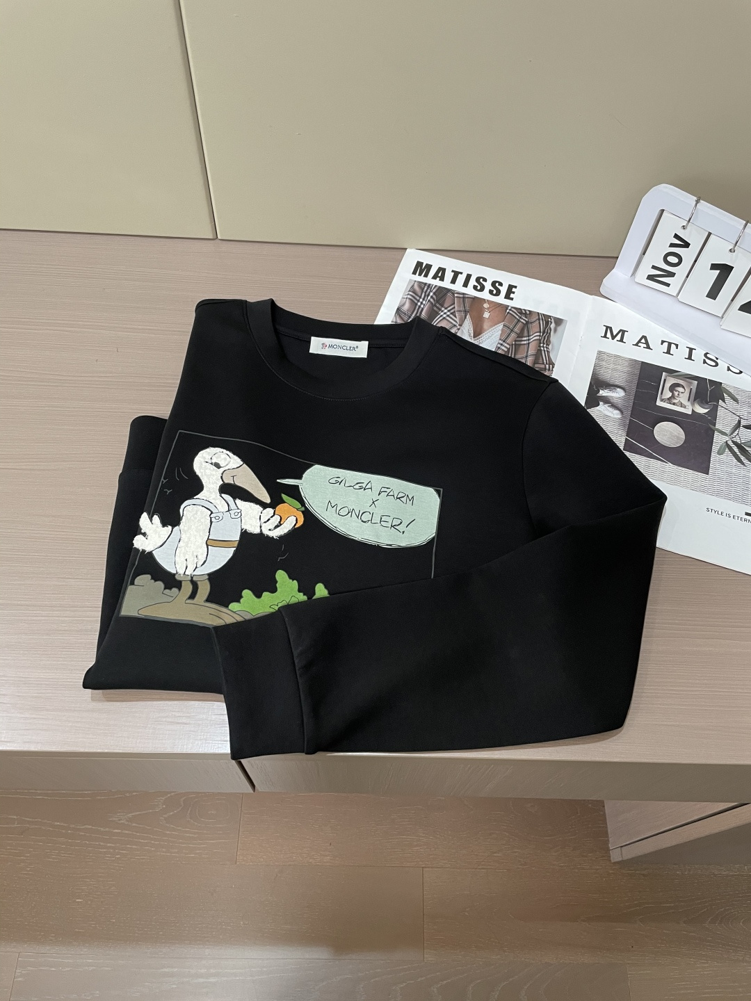 蒙口 2025秋冬新款长袖，定制面料，独特工艺logo，舒适性与透气性兼优，柔软抗皱弹性和垂性极佳，无论