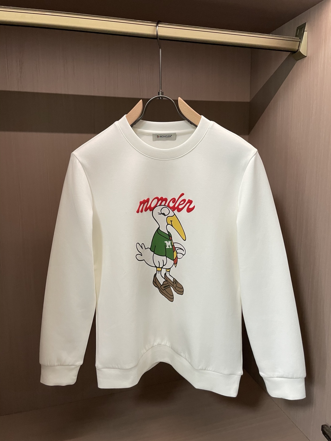 蒙口 2025秋冬新款长袖，定制面料，独特工艺logo，舒适性与透气性兼优，柔软抗皱弹性和垂性极佳，无论