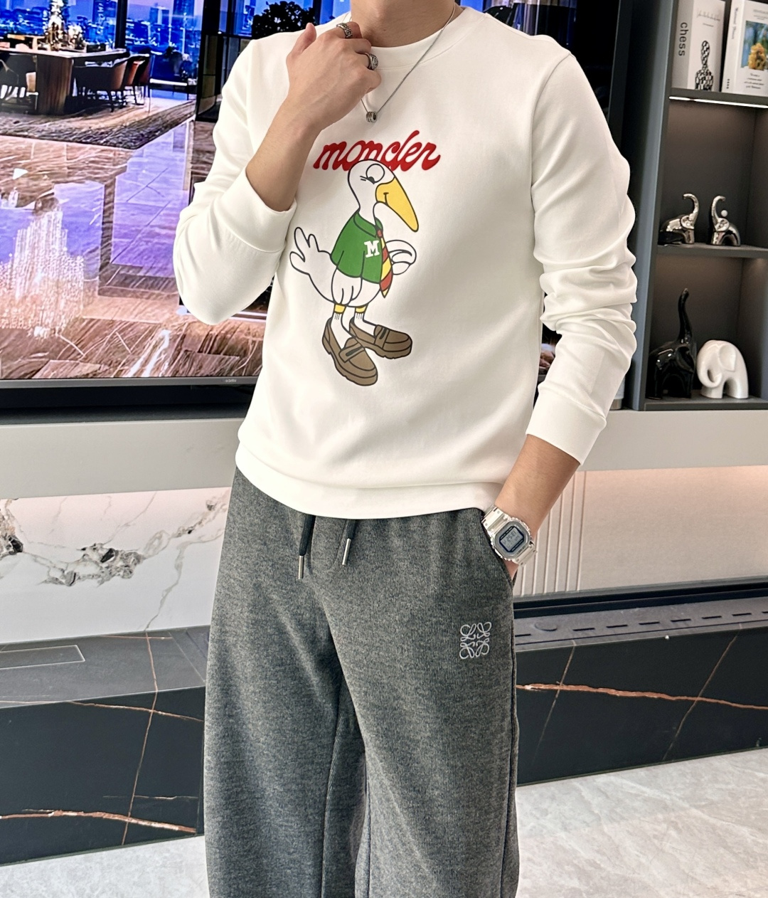 蒙口 2025秋冬新款长袖，定制面料，独特工艺logo，舒适性与透气性兼优，柔软抗皱弹性和垂性极佳，无论