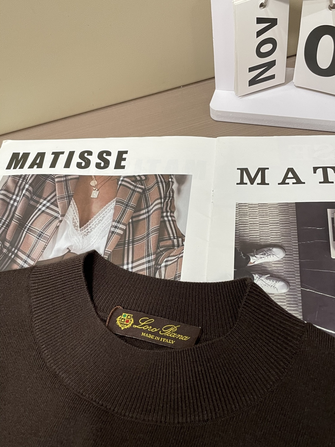 lP🆕 重磅推荐！2025aw秋冬新款 专柜同步 时尚经典基础款针织衫 秋冬必备款 采用针织衫加厚毛衣，