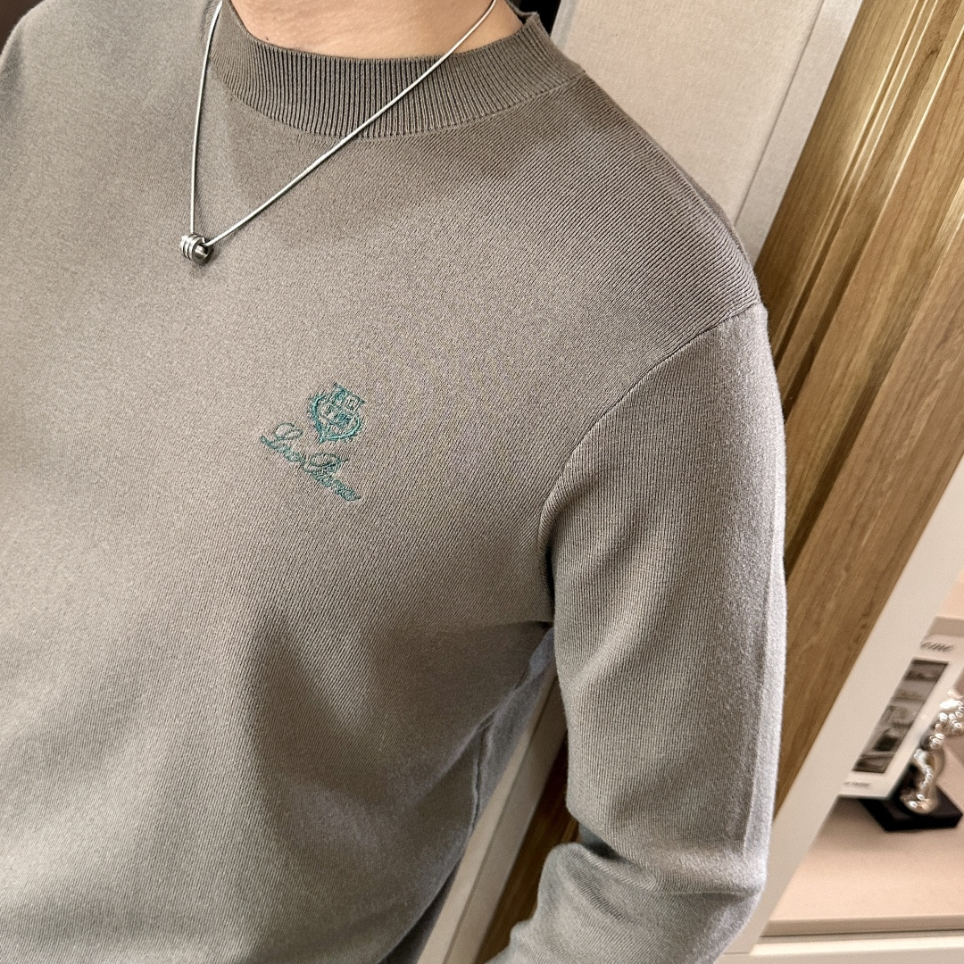 lP🆕 重磅推荐！2025aw秋冬新款 专柜同步 时尚经典基础款针织衫 秋冬必备款 采用针织衫加厚毛衣，