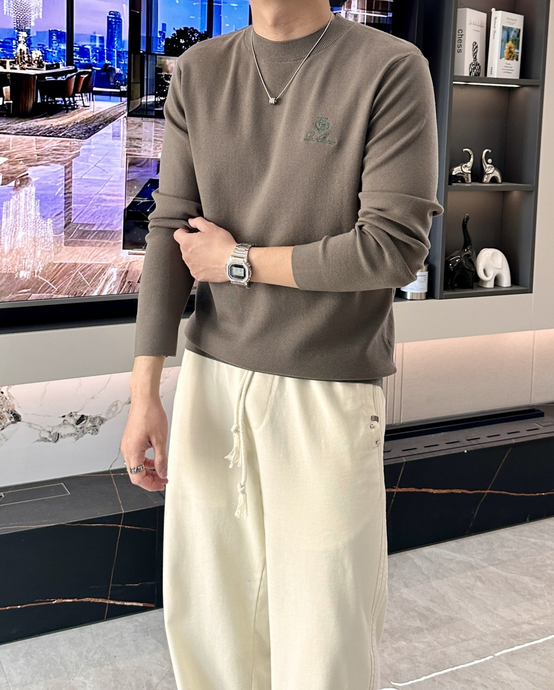 lP🆕 重磅推荐！2025aw秋冬新款 专柜同步 时尚经典基础款针织衫 秋冬必备款 采用针织衫加厚毛衣，