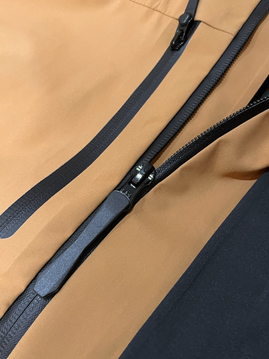 【Arctery始祖 AlPha SV 七代户外三合一冲锋衣 羽绒内胆 双拉链】 鸟家王炸款三合一冲锋衣