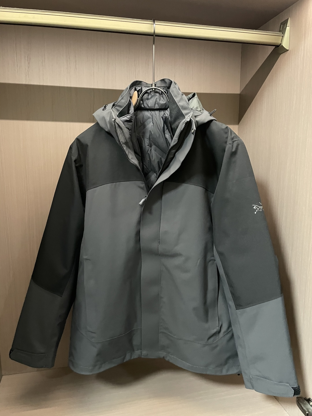 【Arctery始祖 AlPha SV 七代户外三合一冲锋衣 羽绒内胆 双拉链】 鸟家王炸款三合一冲锋衣