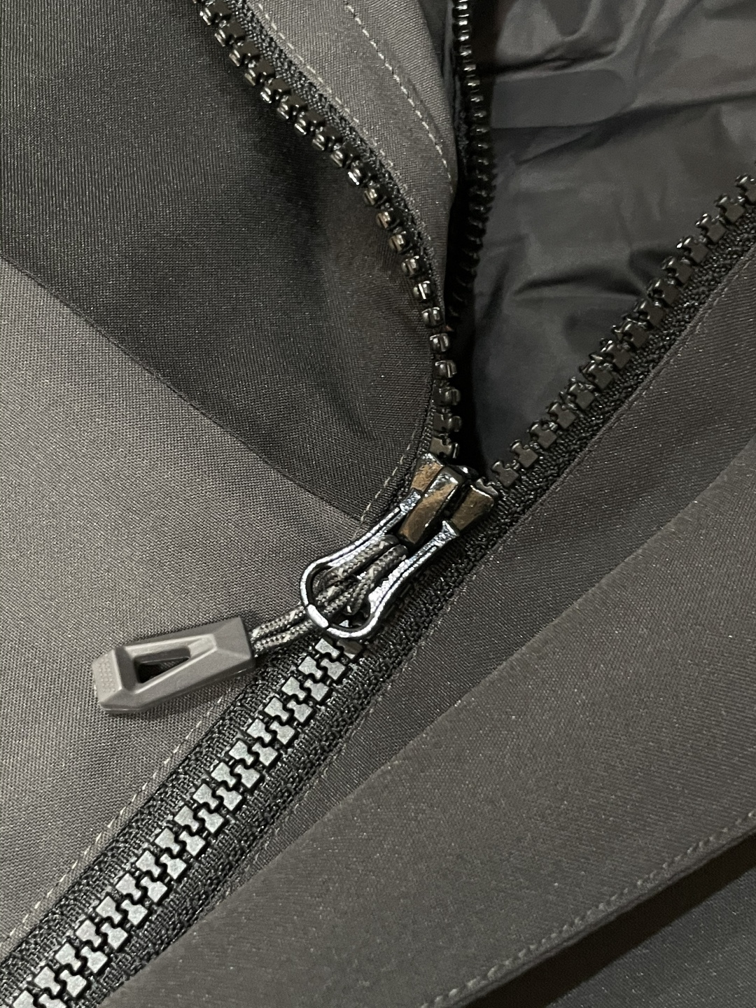 【Arctery始祖 AlPha SV 七代户外三合一冲锋衣 羽绒内胆 双拉链】 鸟家王炸款三合一冲锋衣