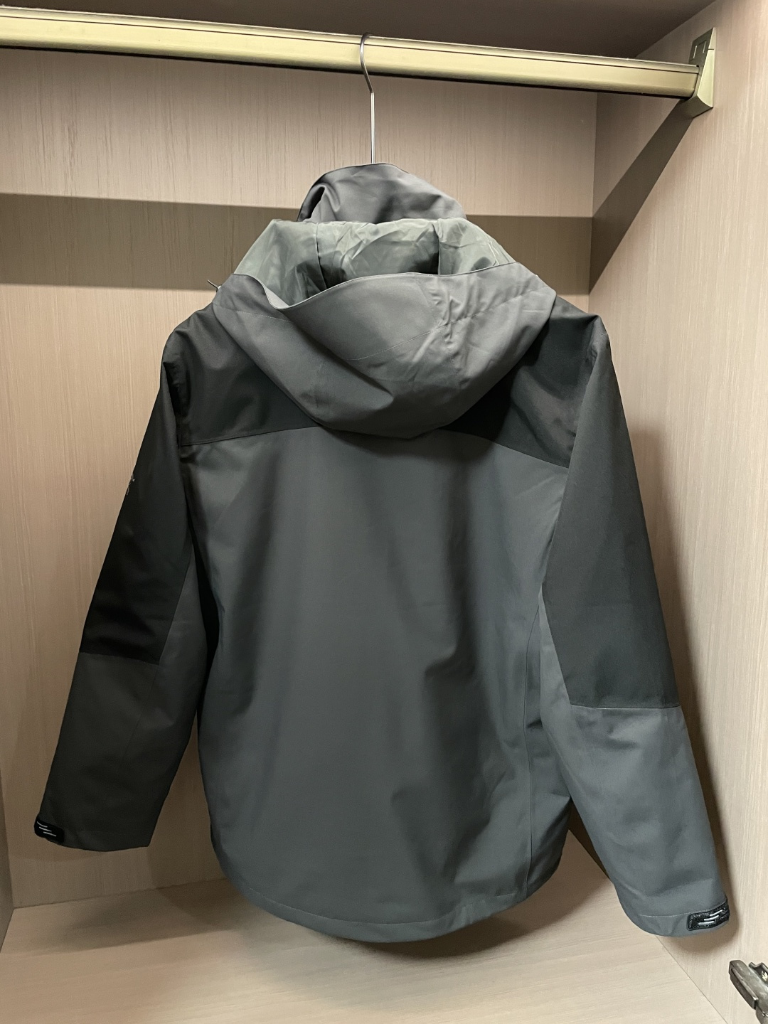 【Arctery始祖 AlPha SV 七代户外三合一冲锋衣 羽绒内胆 双拉链】 鸟家王炸款三合一冲锋衣