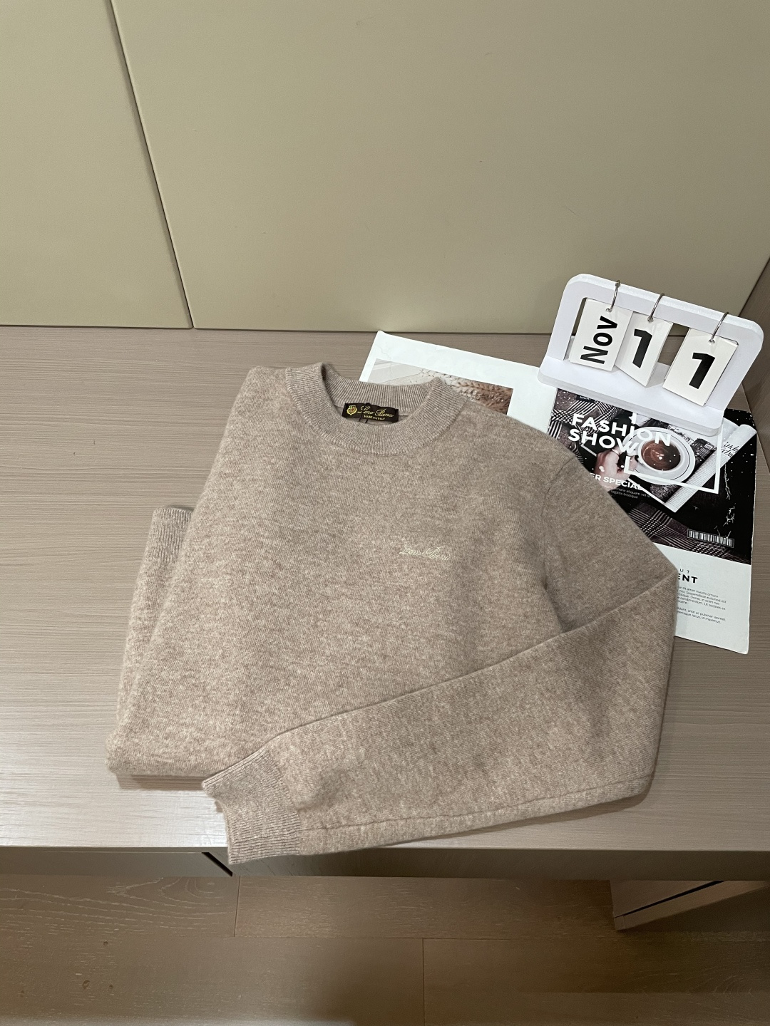 lp🆕 重磅推荐！2025aw秋冬新款 100%绵羊毛 专柜同步 时尚经典基础款针织衫 秋冬必备款 采用