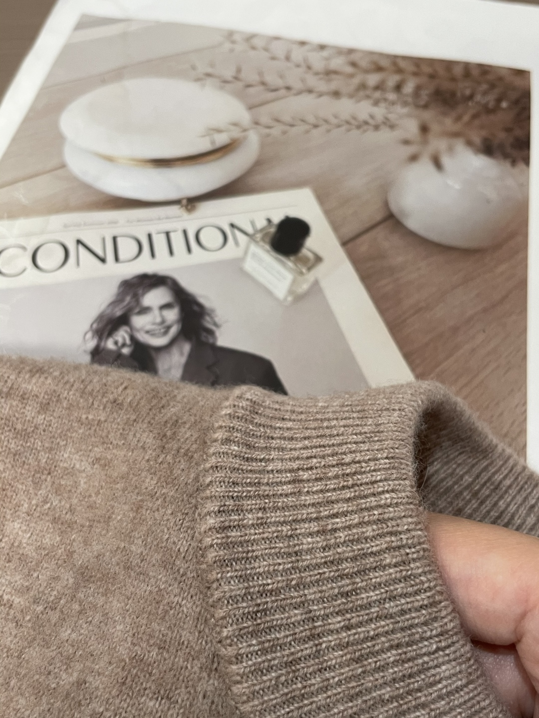 lp🆕 重磅推荐！2025aw秋冬新款 100%绵羊毛 专柜同步 时尚经典基础款针织衫 秋冬必备款 采用