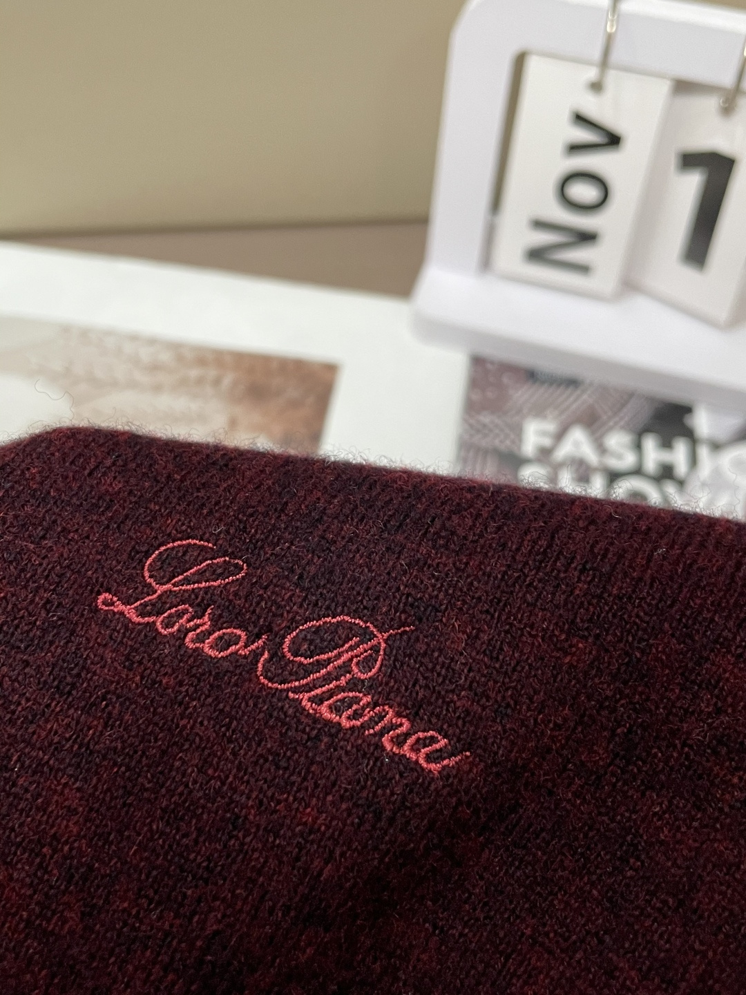 lp🆕 重磅推荐！2025aw秋冬新款 100%绵羊毛 专柜同步 时尚经典基础款针织衫 秋冬必备款 采用