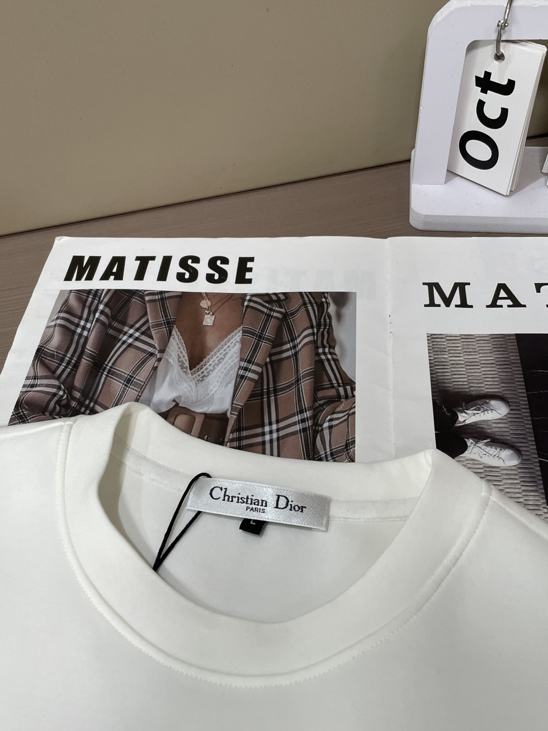 🌾 Dior 圆领套头卫衣；经典套头男女同款，简约大气系列单品，低调奢华大气百搭款！卫衣选用客供100%