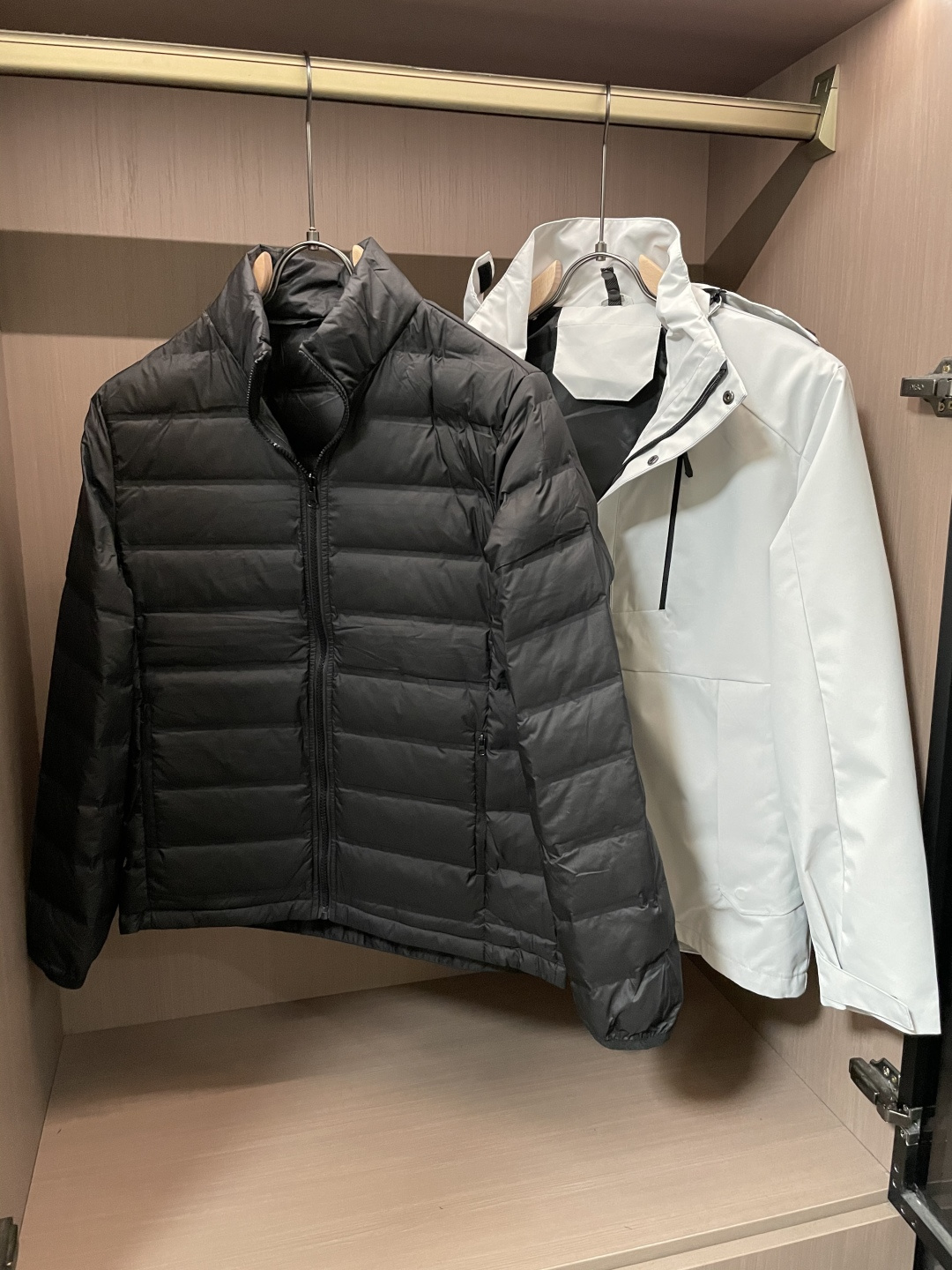 (让利款)迪桑特 秋冬新款三合一冲锋衣羽绒服！真正的90％白鸭绒填充轻男女同款 轻奢户外运动三防羽绒服 