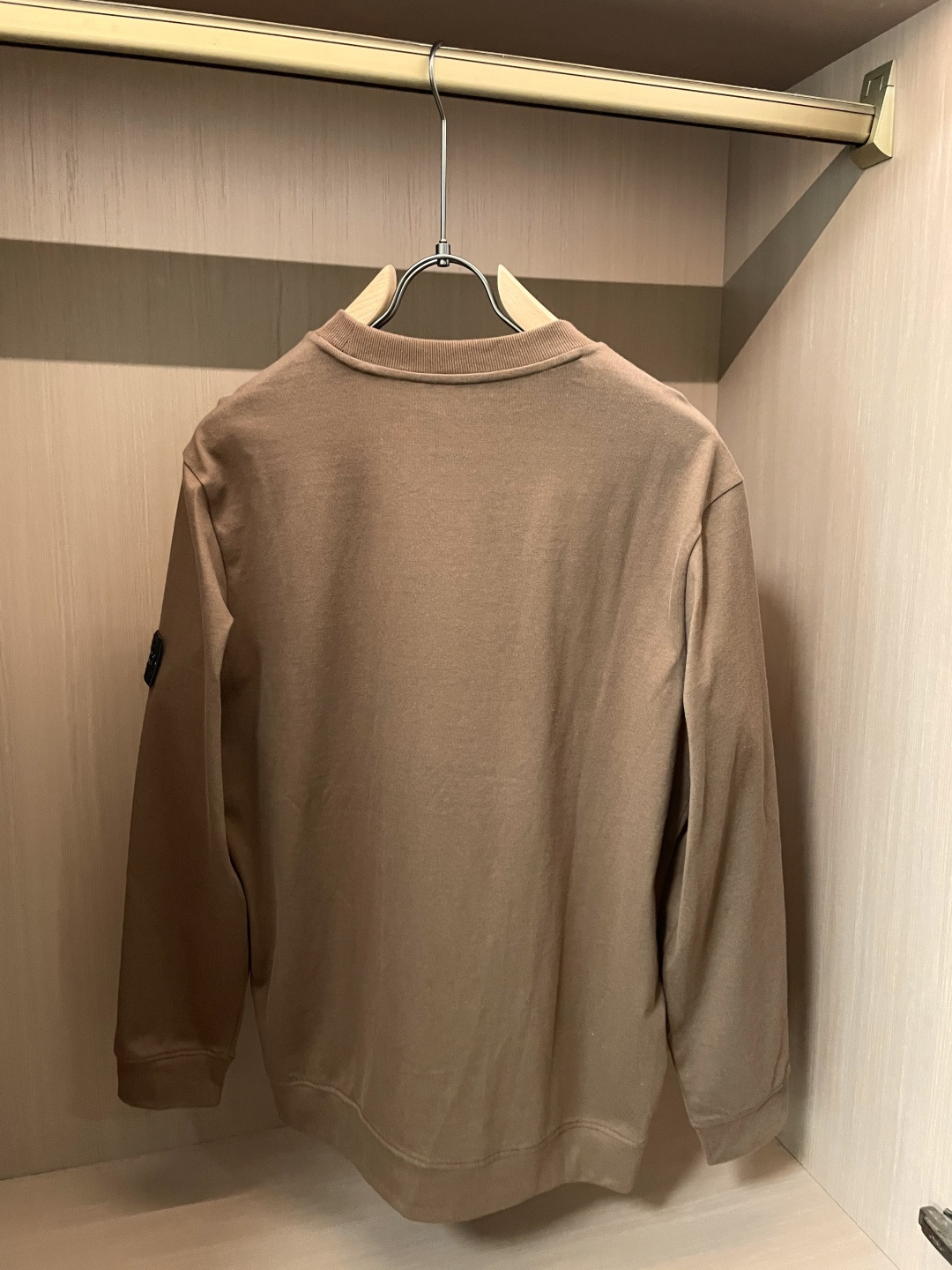 石头岛 /2025秋冬新品 定制顶级卫衣棉，面料特别有质感，冬季必备单品，保暖性好。男女通穿，细节到位，