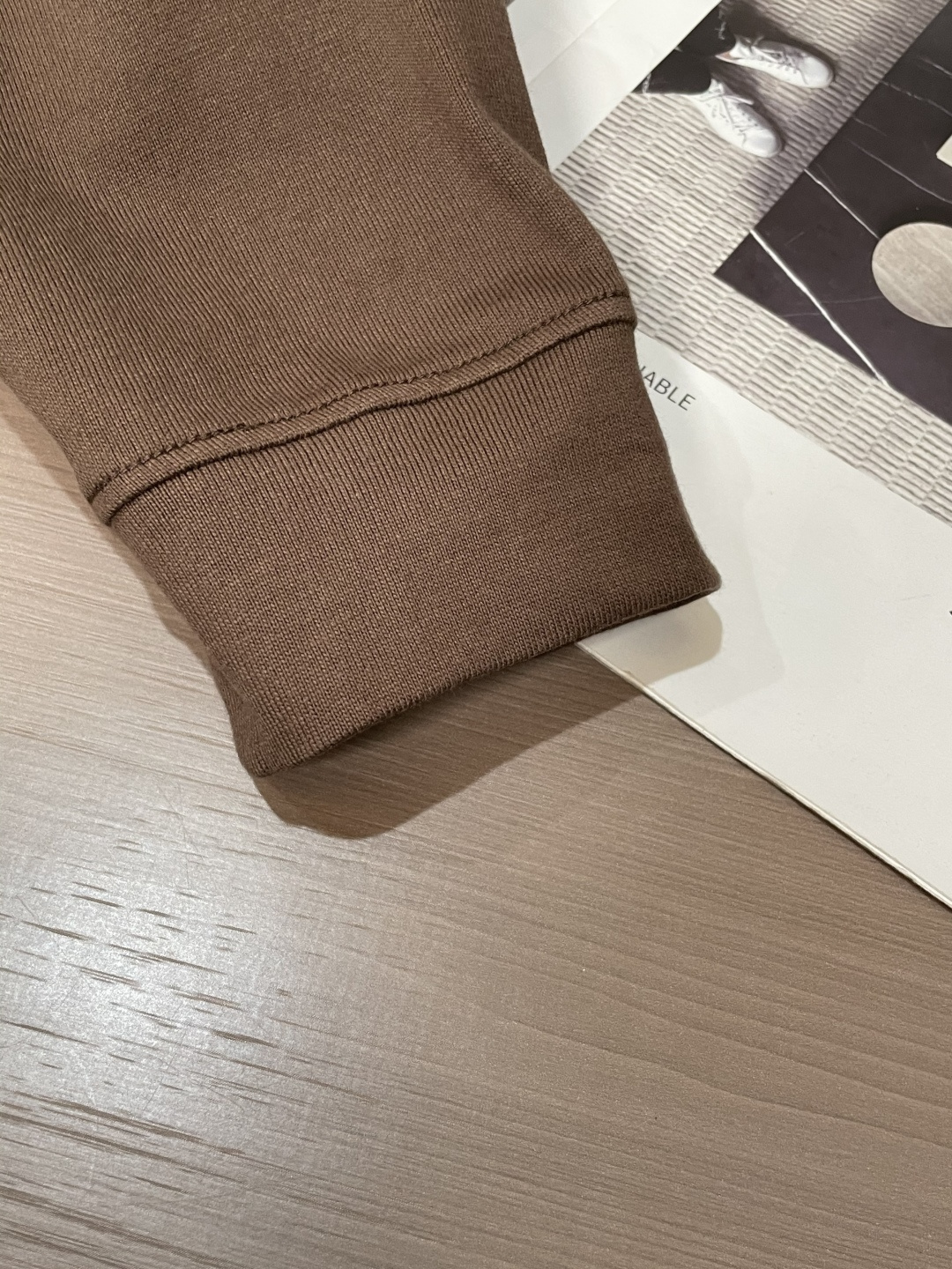 石头岛 /2025秋冬新品 定制顶级卫衣棉，面料特别有质感，冬季必备单品，保暖性好。男女通穿，细节到位，