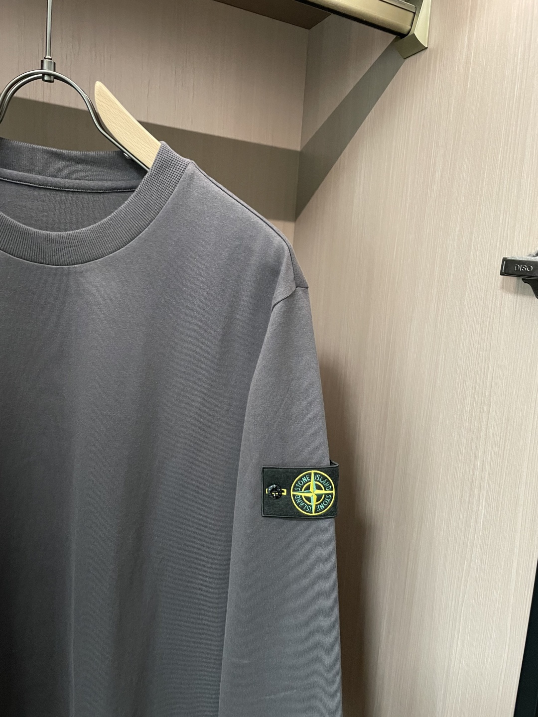 石头岛 /2025秋冬新品 定制顶级卫衣棉，面料特别有质感，冬季必备单品，保暖性好。男女通穿，细节到位，