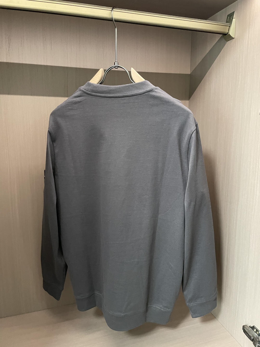 石头岛 /2025秋冬新品 定制顶级卫衣棉，面料特别有质感，冬季必备单品，保暖性好。男女通穿，细节到位，