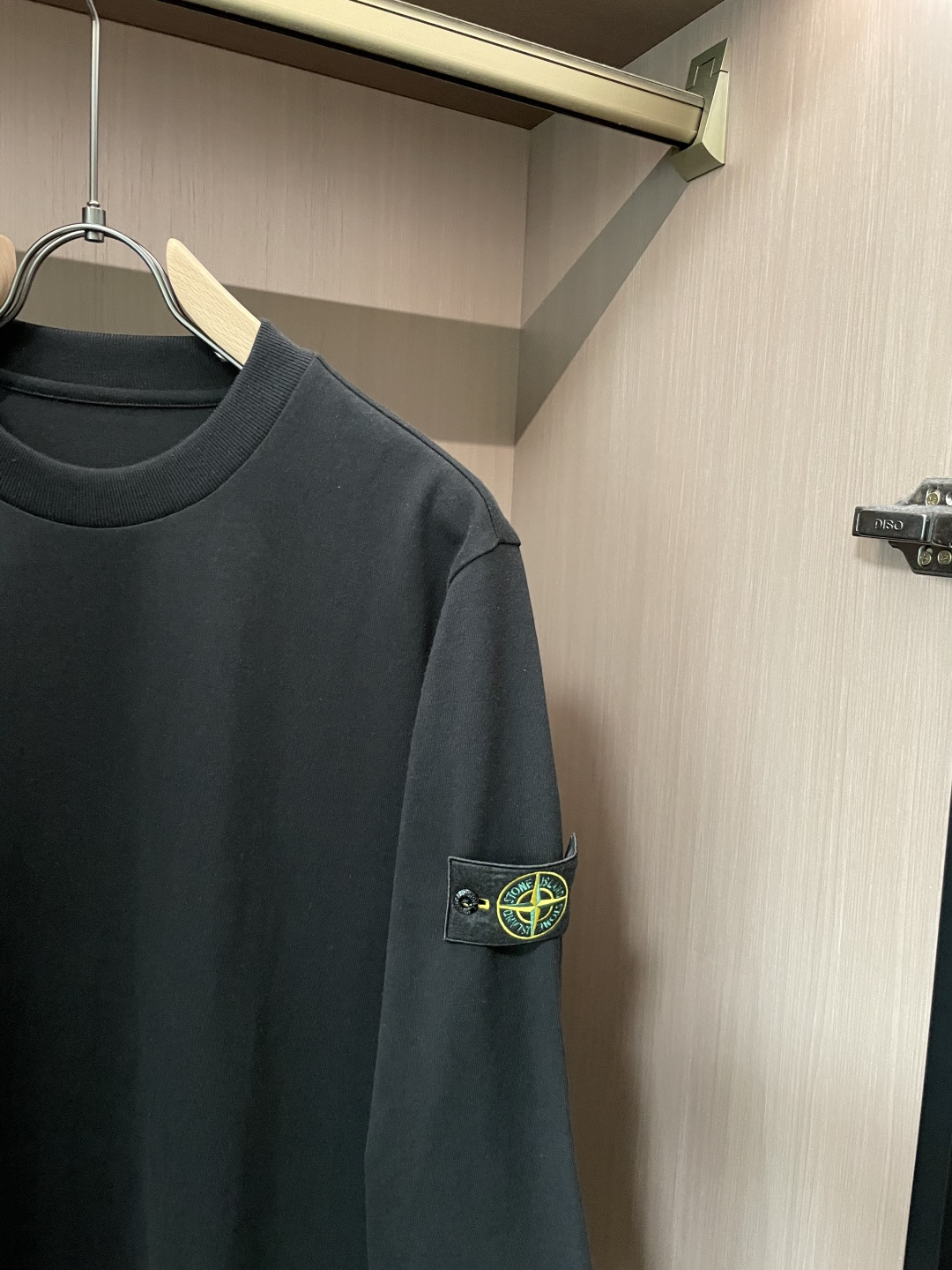 石头岛 /2025秋冬新品 定制顶级卫衣棉，面料特别有质感，冬季必备单品，保暖性好。男女通穿，细节到位，