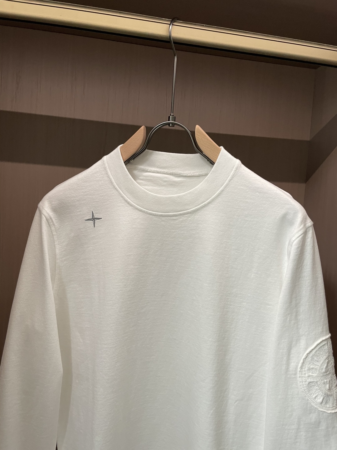 石头岛 /2025秋冬新品 定制顶级卫衣棉，面料特别有质感，冬季必备单品，保暖性好。男女通穿，细节到位，