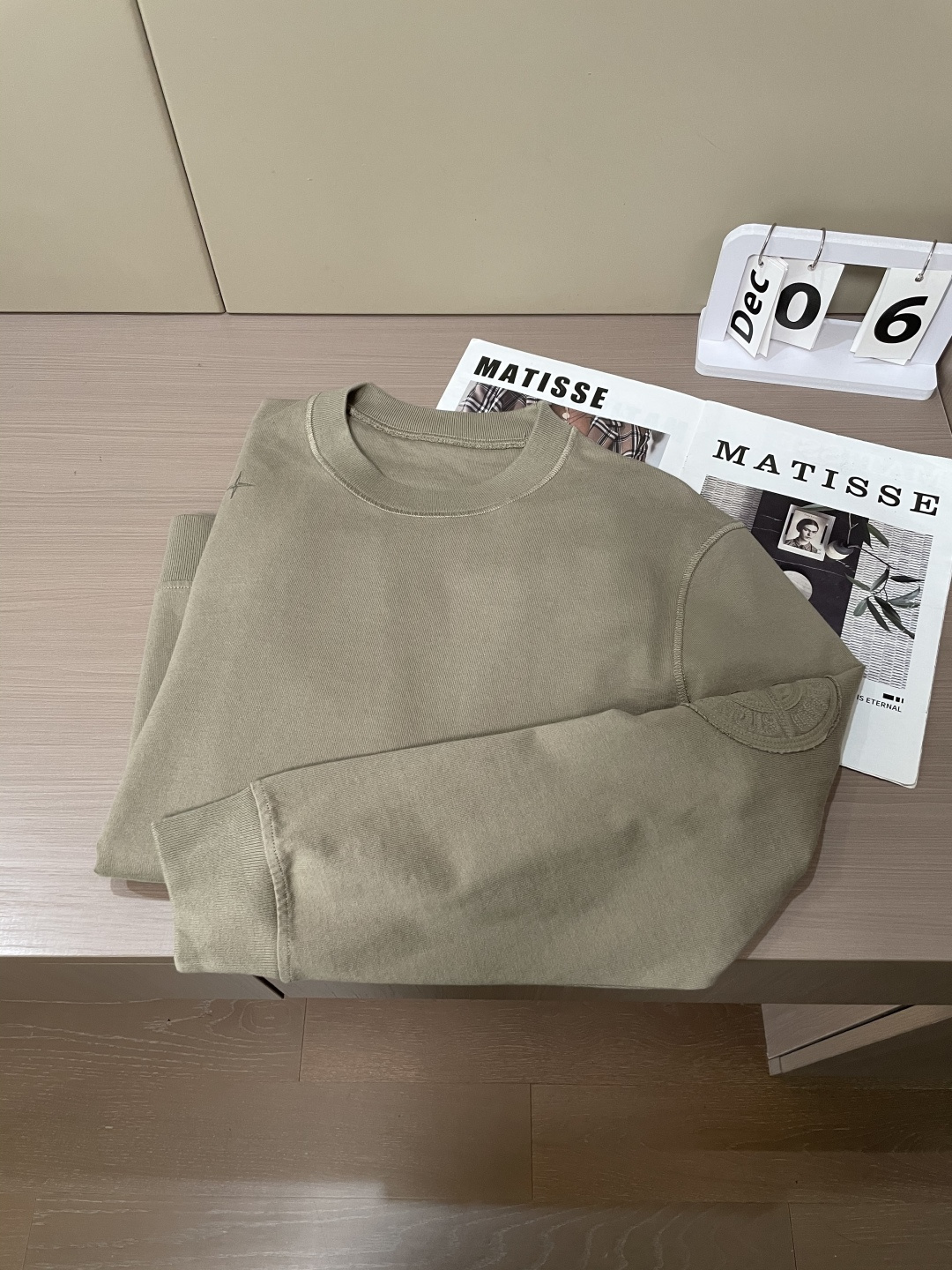 石头岛 /2025秋冬新品 定制顶级卫衣棉，面料特别有质感，冬季必备单品，保暖性好。男女通穿，细节到位，