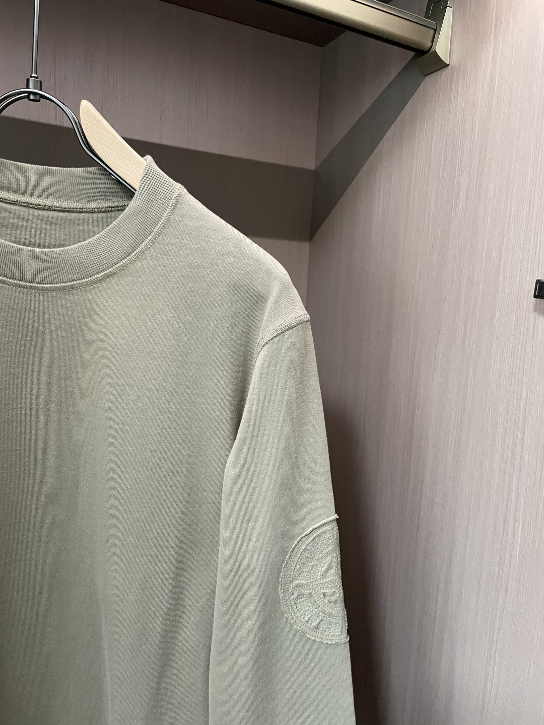 石头岛 /2025秋冬新品 定制顶级卫衣棉，面料特别有质感，冬季必备单品，保暖性好。男女通穿，细节到位，