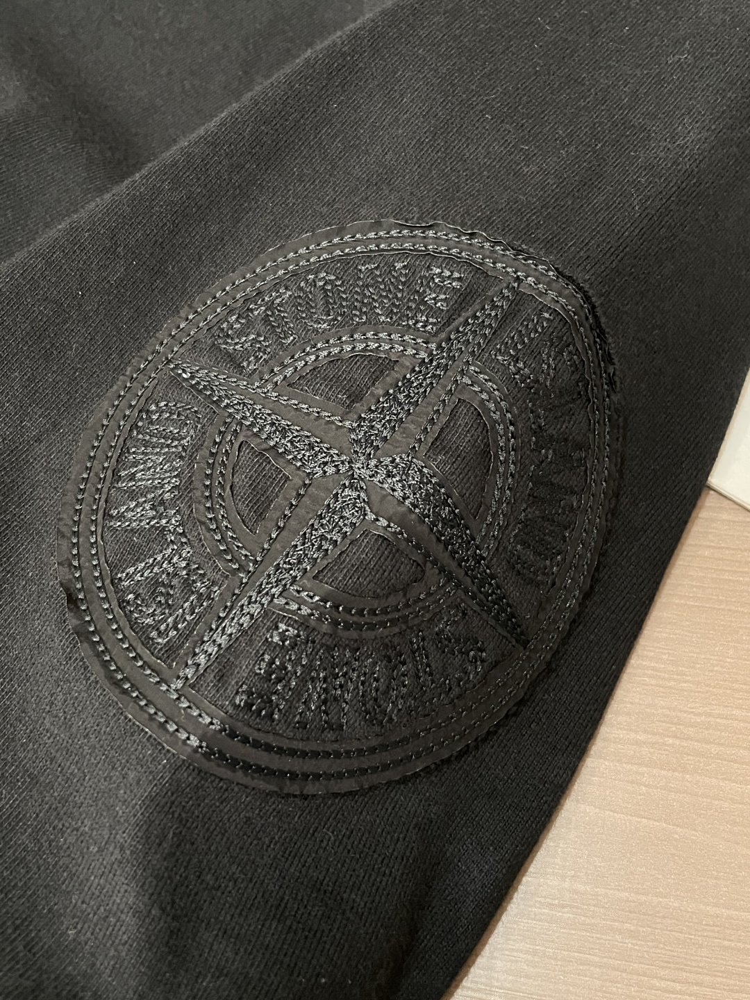 石头岛 /2025秋冬新品 定制顶级卫衣棉，面料特别有质感，冬季必备单品，保暖性好。男女通穿，细节到位，