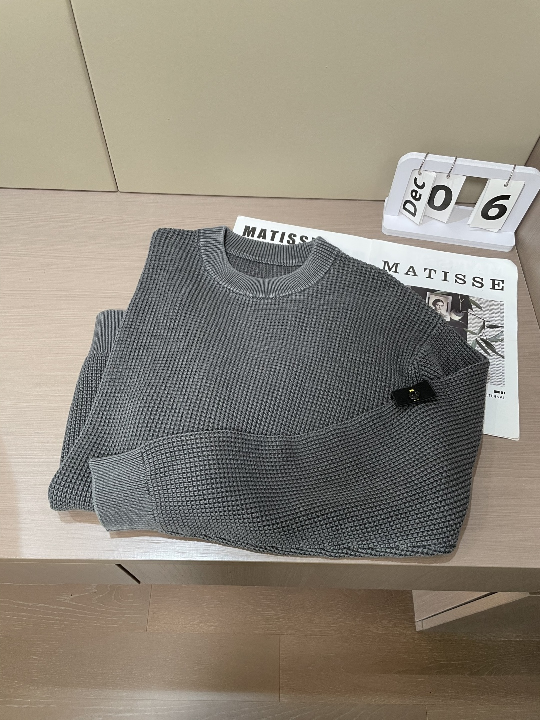 石头岛 /2025秋冬新品 毛衣冬季必备单品，保暖性好。男女通穿，细节到位，版型超赞，上身效果非常好！百