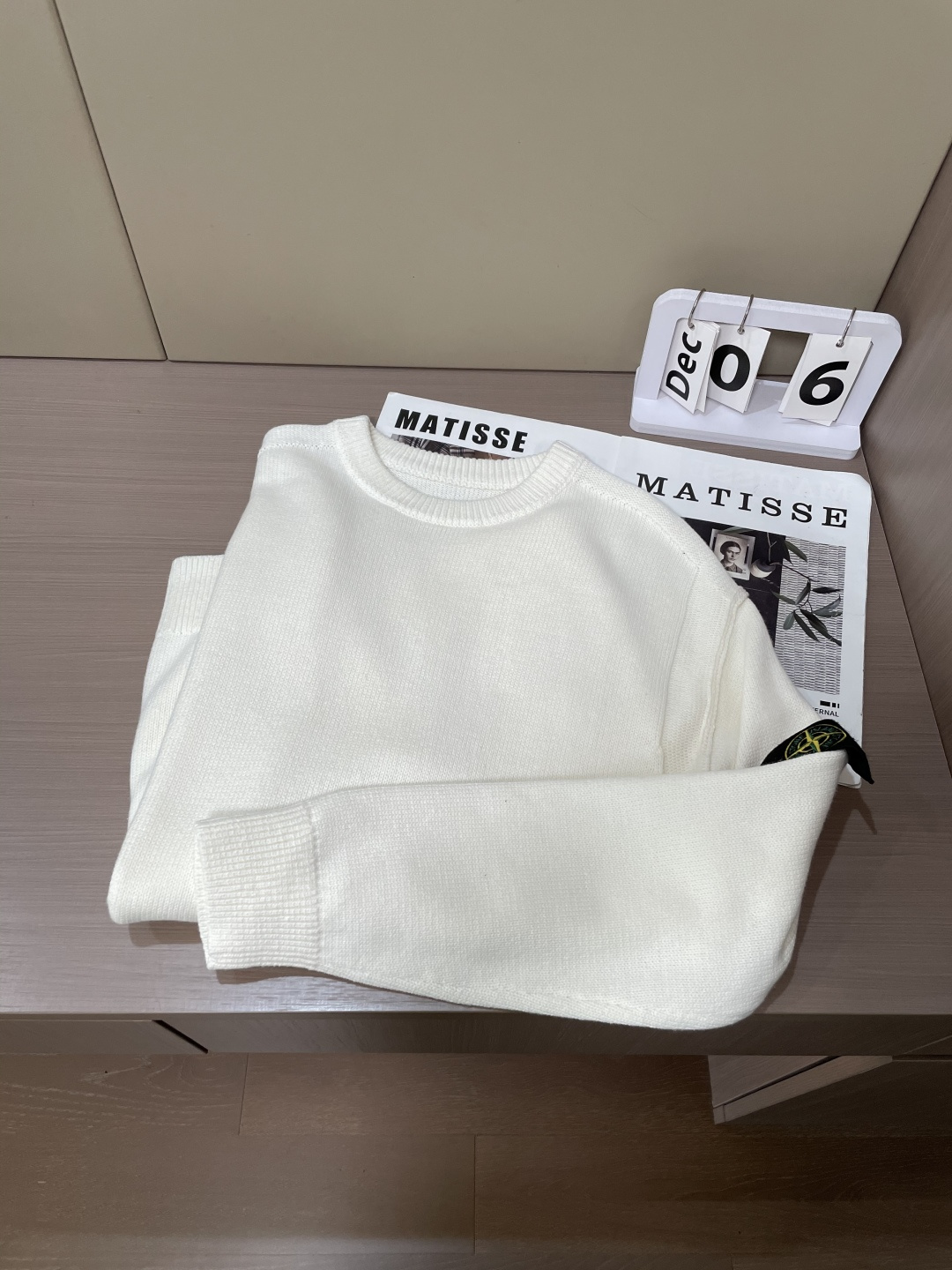 石头岛 /2025秋冬新品 毛衣冬季必备单品，保暖性好。男女通穿，细节到位，版型超赞，上身效果非常好！百